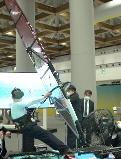 競技者固有の体感の共有に向けた身体感覚再生シミュレータの写真です。