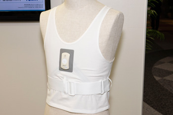 Photo14:Potential use of hitoe&reg; for patients in rehabilitation