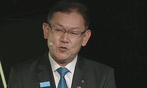 Theme: Into the IOWN Breakthrough Innovation Katsuhiko Kawazoe, Ph.D. Executive Vice President Head of Research and Development Planning