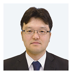 Senior Distinguished Researcher Koji Azuma