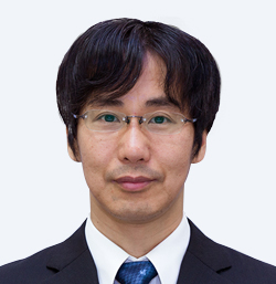 Senior Distinguished Researcher Hiroki Takesue