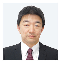Senior Distinguished Researcher Takahiro Kawabe