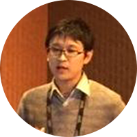 山室 健