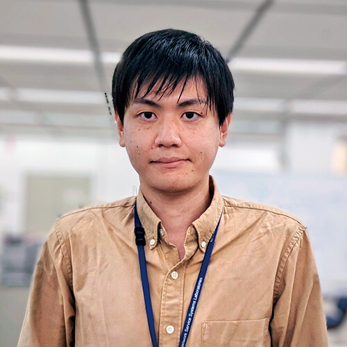 photo_Mr.Suzuki_01.jpg