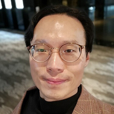 上席特別研究員 李 斗煥