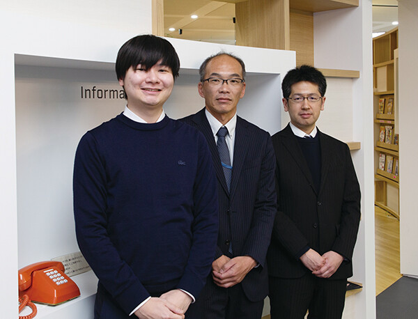（左から）前田　亮太／谷保　芳孝／平間　一行